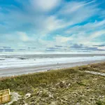 Serene Getaway At Arbor Trace In Barefoot Resort, North Myrtle Beach