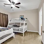 Barefoot Landing Resort