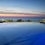 Club Wyndham Beachfront Resort