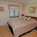 Sea Cabin By Elliott Beach Rentals