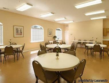 Comfort N Myrtle Barefoot Landing 2* North Myrtle Beach