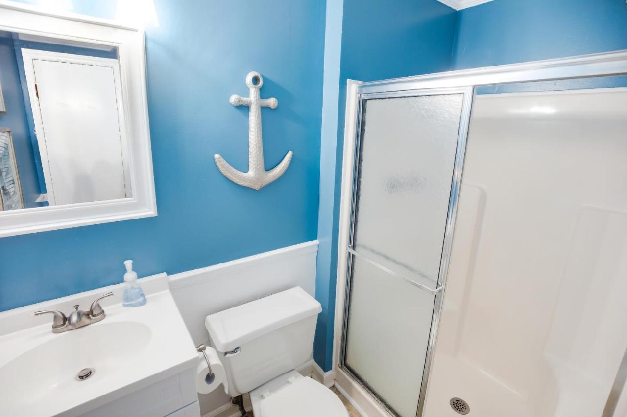 2br, 2bath Oceanfront Getaway With Pool *