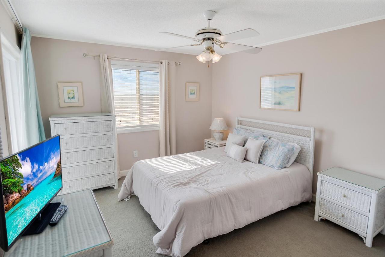 2br, 2bath Oceanfront Getaway With Pool Aparthotel *
