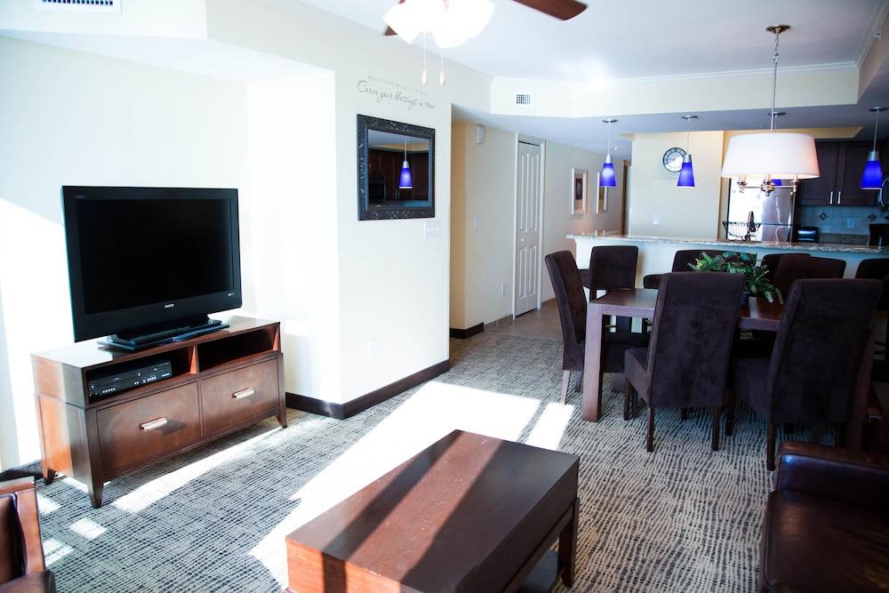 Resort Towers At North Myrtle 3*