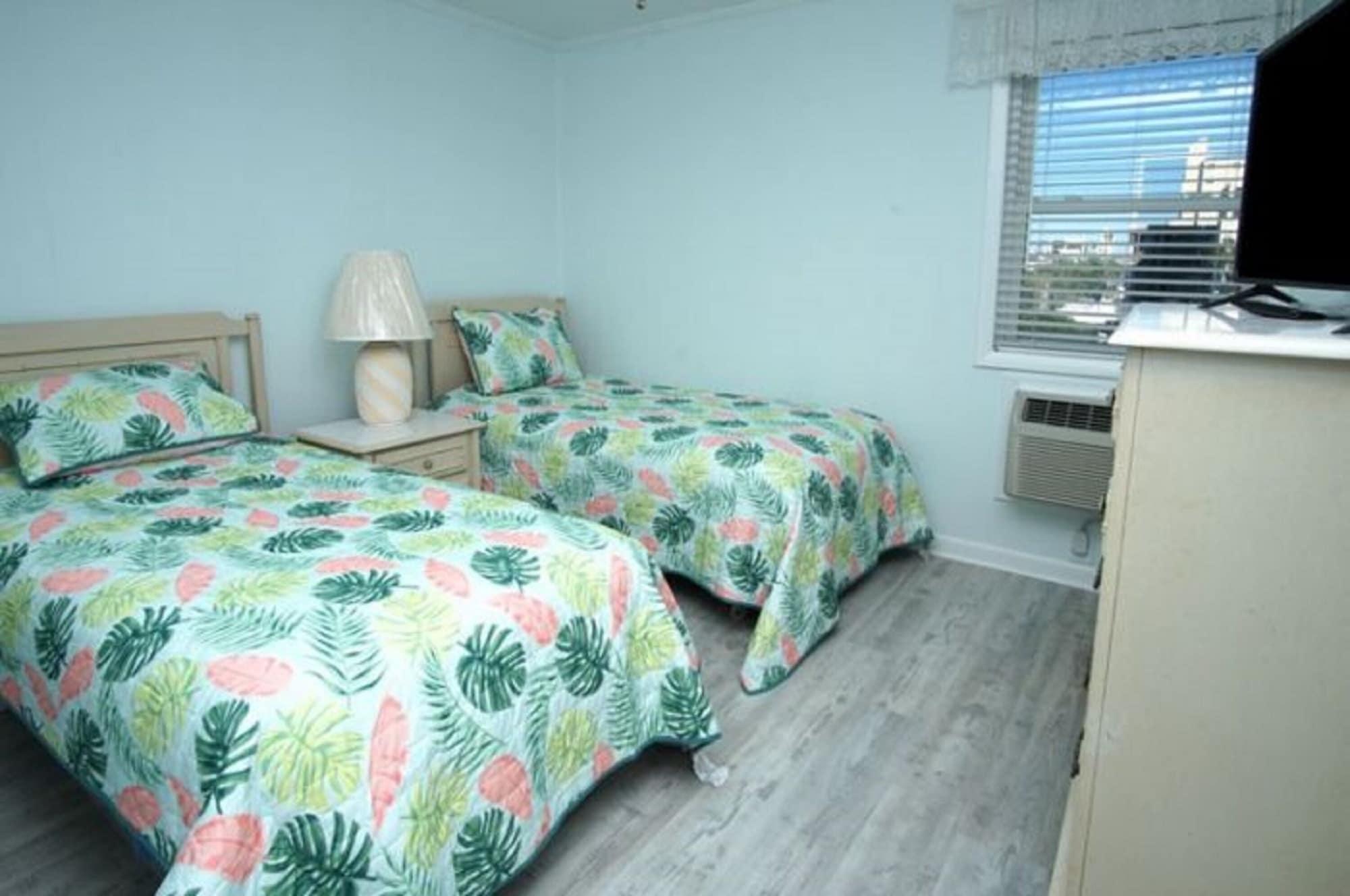 Hotel Units At Ocean Pier Iv By Elliott North Myrtle Beach