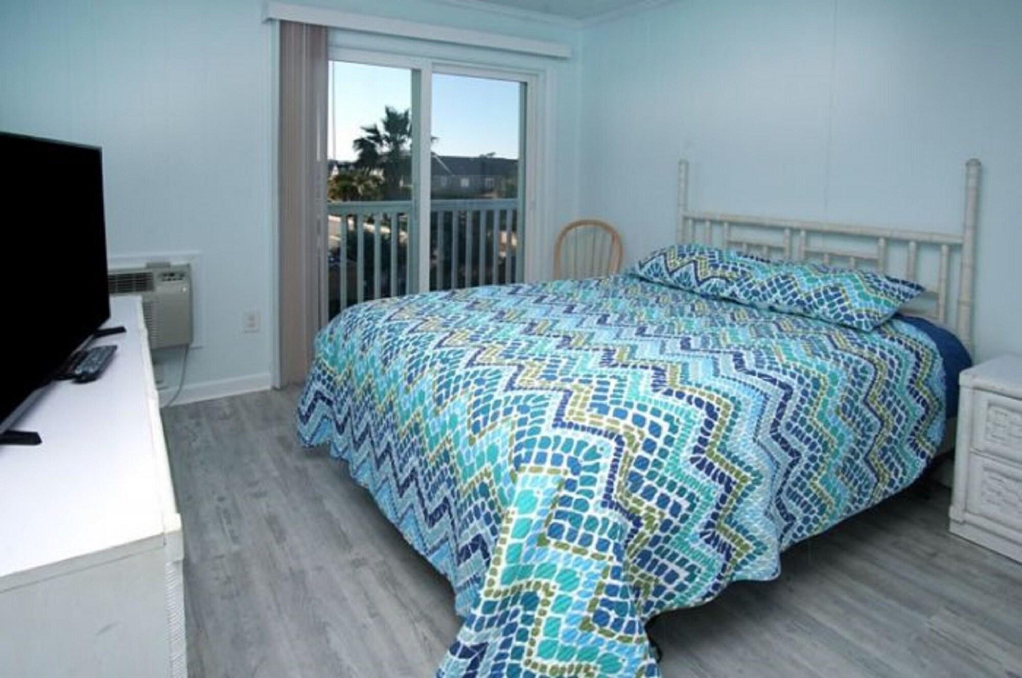 Units At Ocean Pier Iv By Elliott