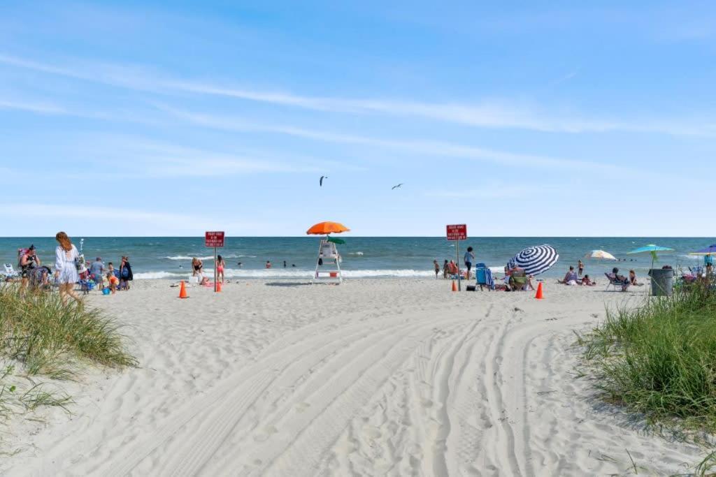 Beachfront Studio With Heated Pool North Myrtle Beach