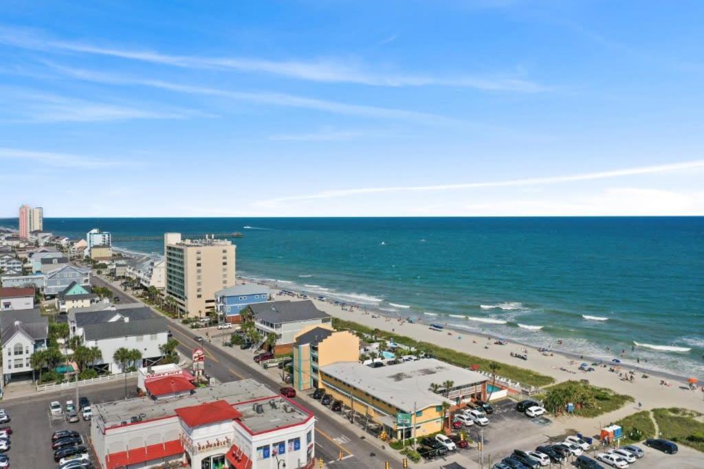 Beachfront Studio With Heated Pool Apartment North Myrtle Beach