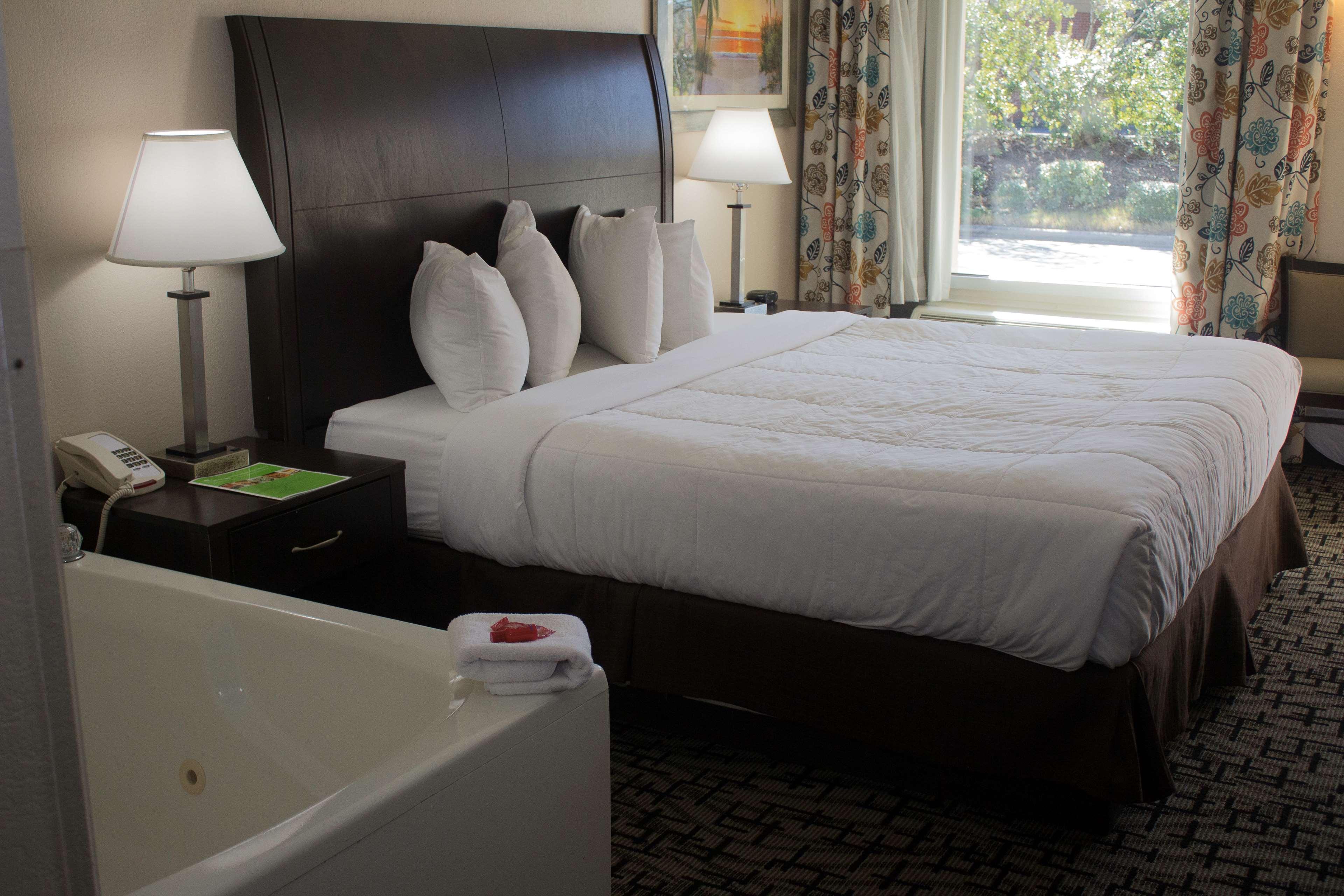 Surestay By Western North Myrtle 3*