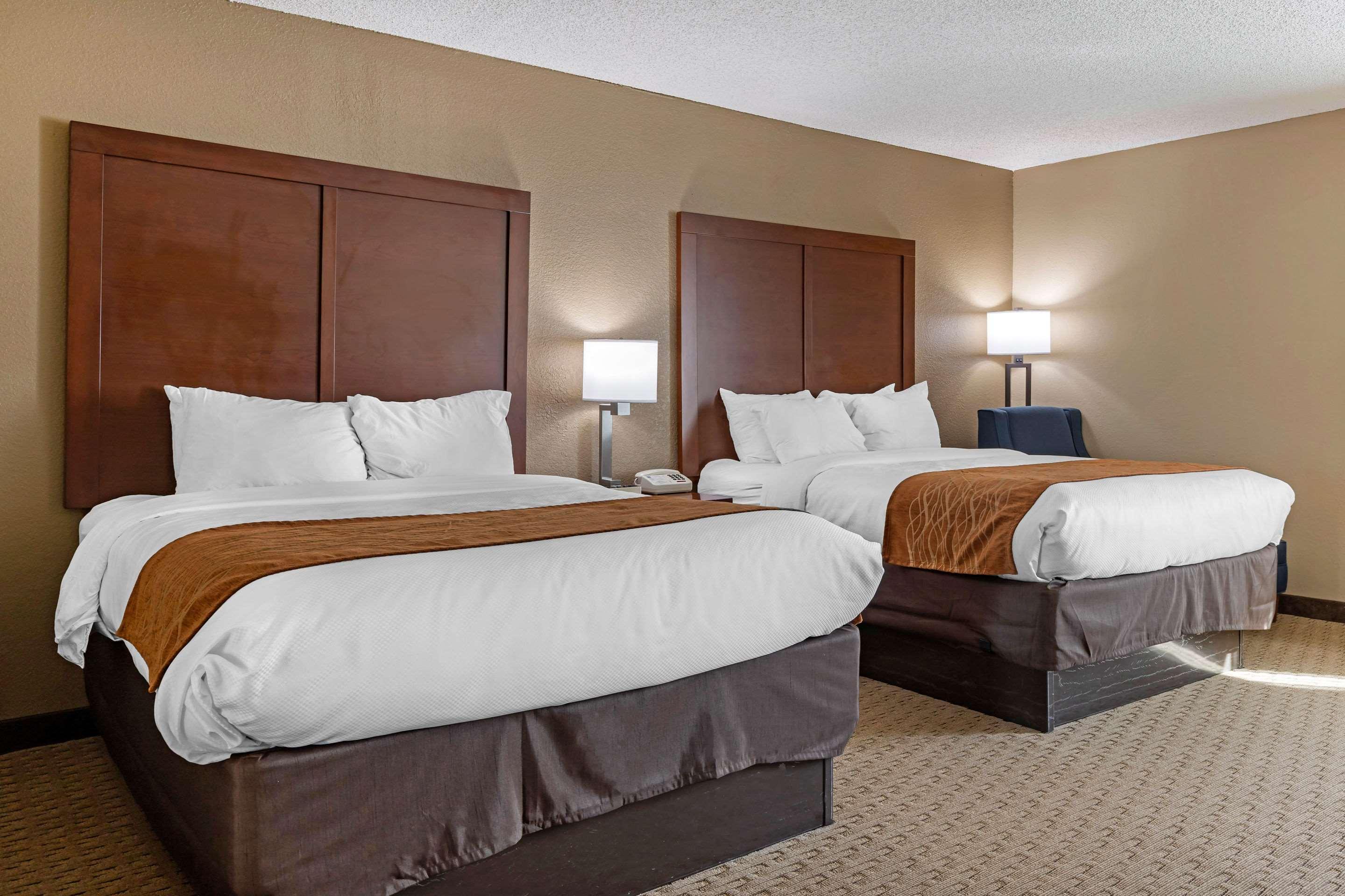 Comfort N Myrtle Barefoot Landing Inn North Myrtle Beach