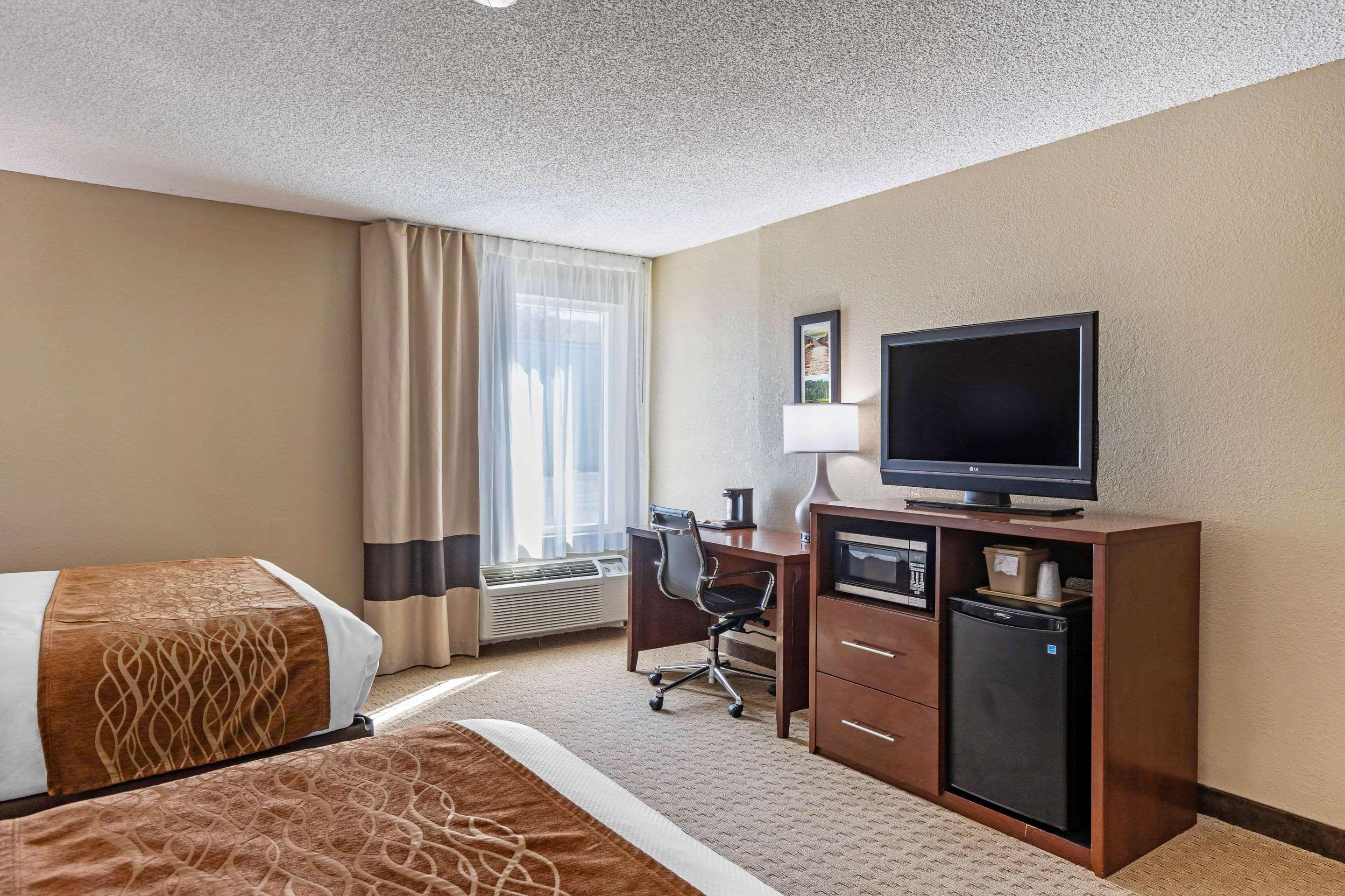 Inn Comfort N Myrtle Barefoot Landing North Myrtle Beach