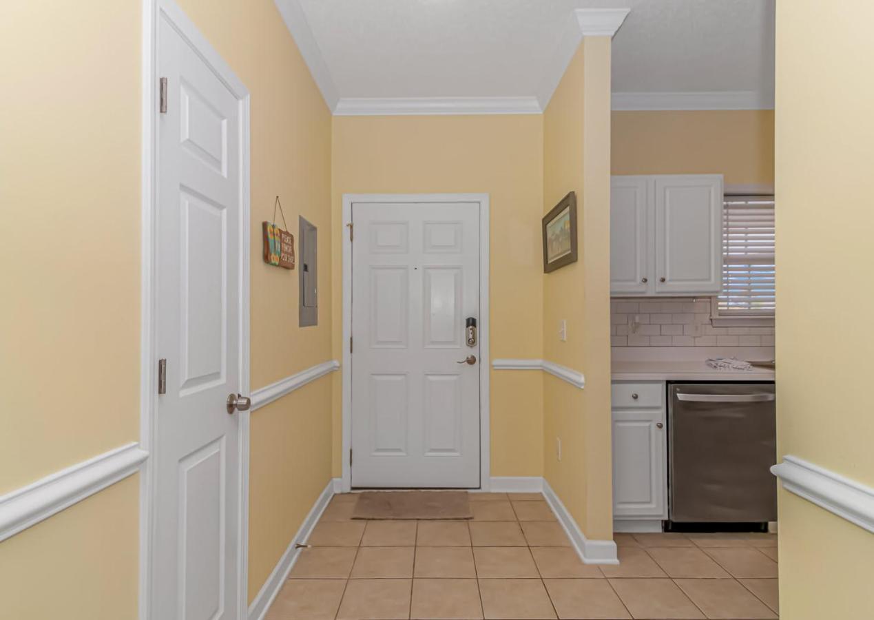 Barefoot Haven At Barefoot & Golf - 3rd Floor- Close To Everything Holiday home