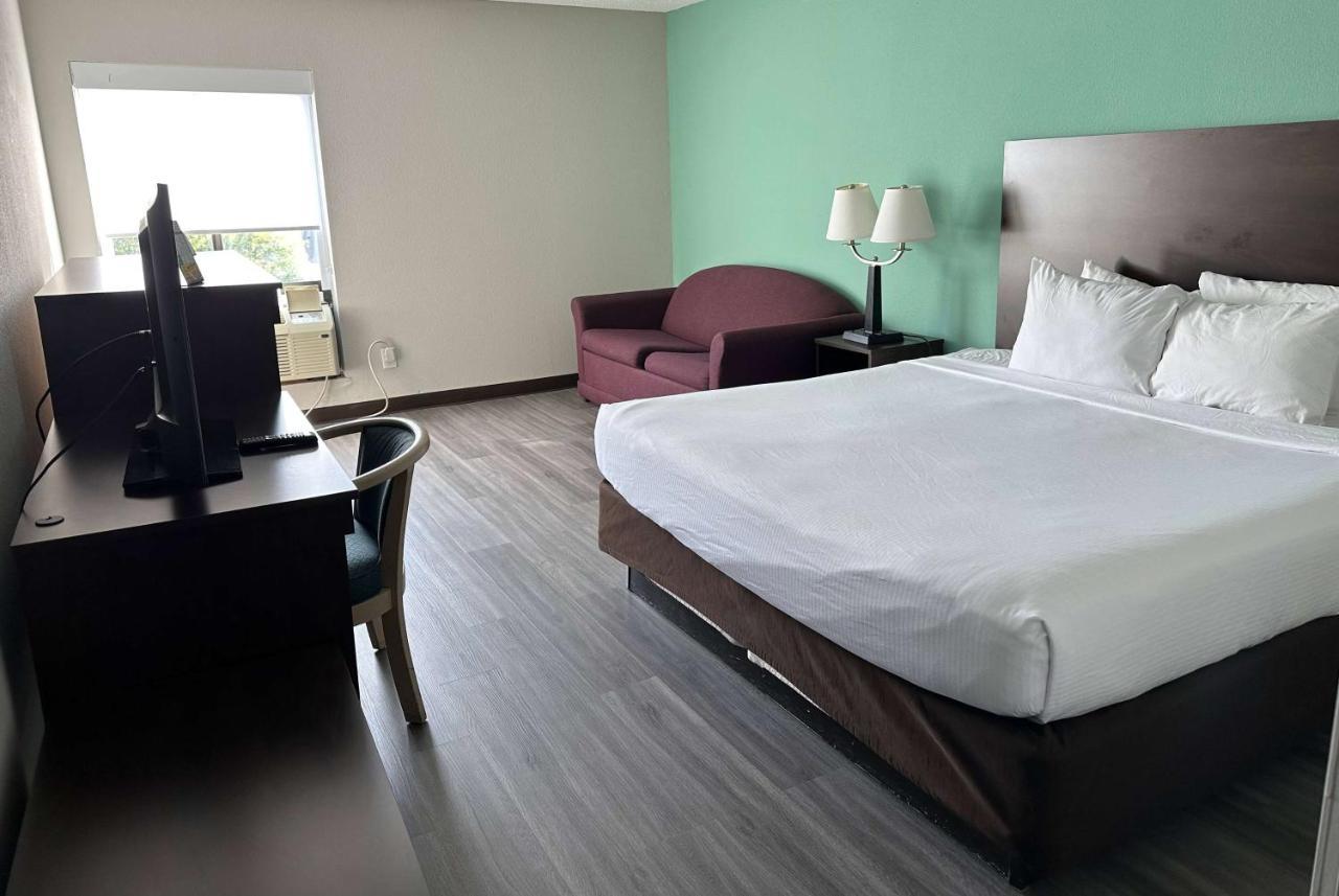 Hotel Baymont By Wyndham North Myrtle