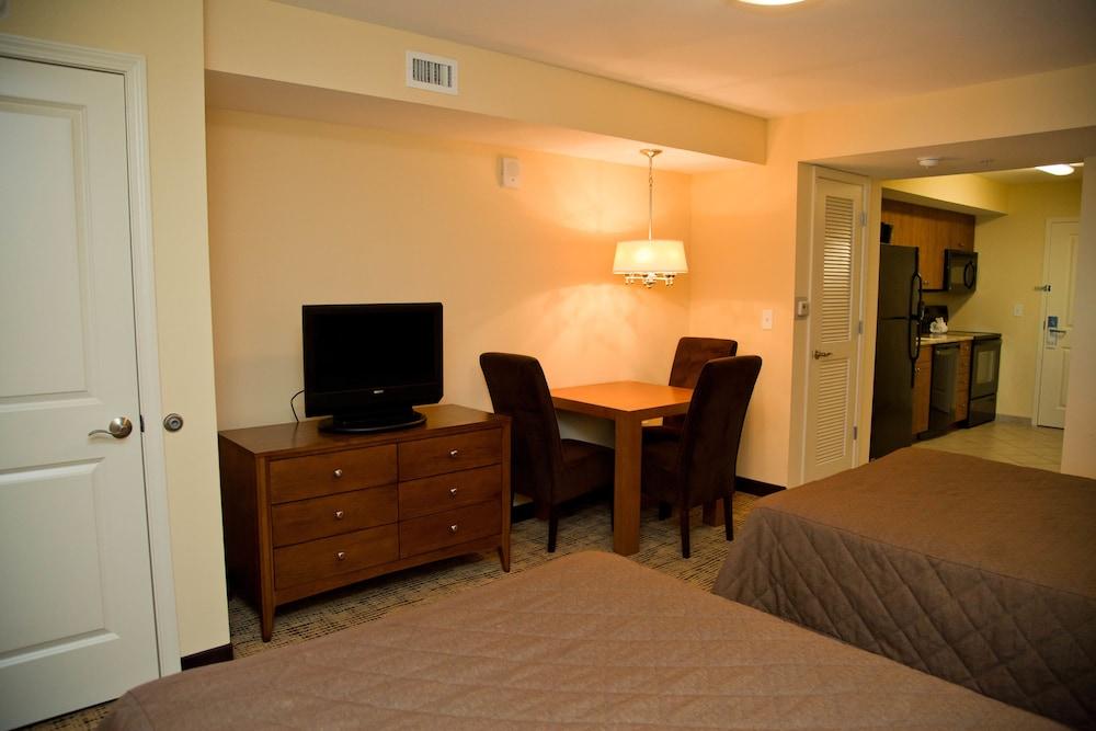 Towers At North Myrtle Resort 3*