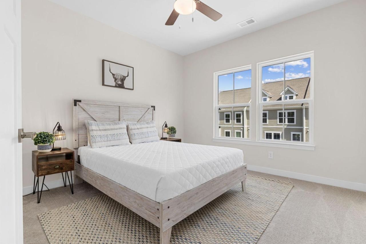 Luxurious 3 Story Townhome! The Dye At Barefoot 402- Sleeps 12! *