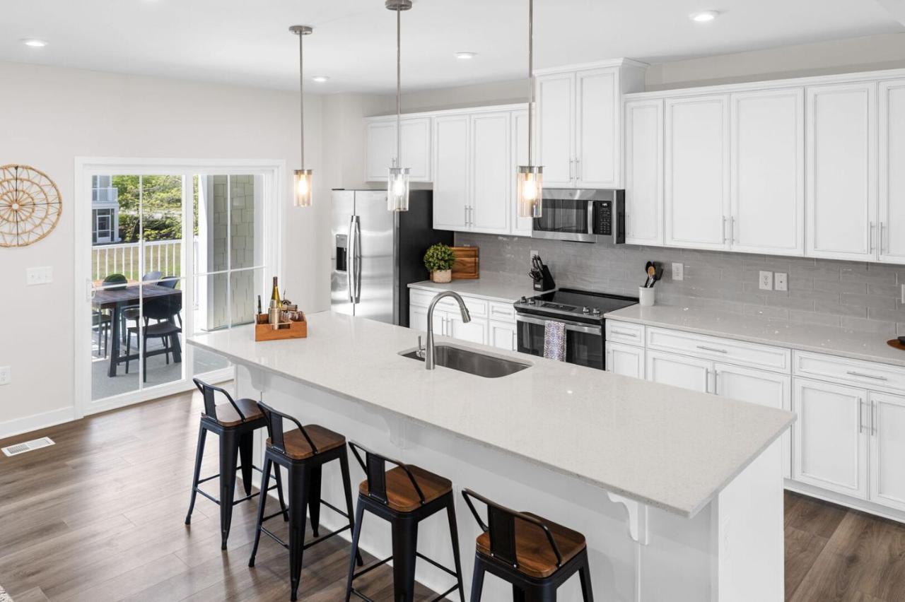 Luxurious 3 Story Townhome! The Dye At Barefoot 402- Sleeps 12! *
