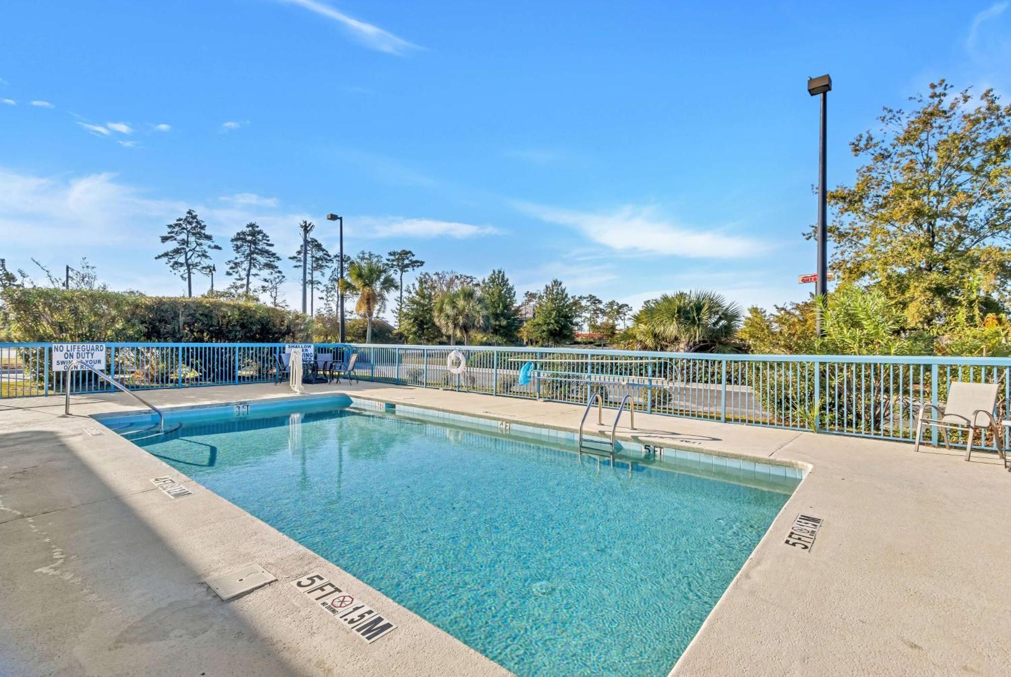 Baymont By Wyndham North Myrtle 2*