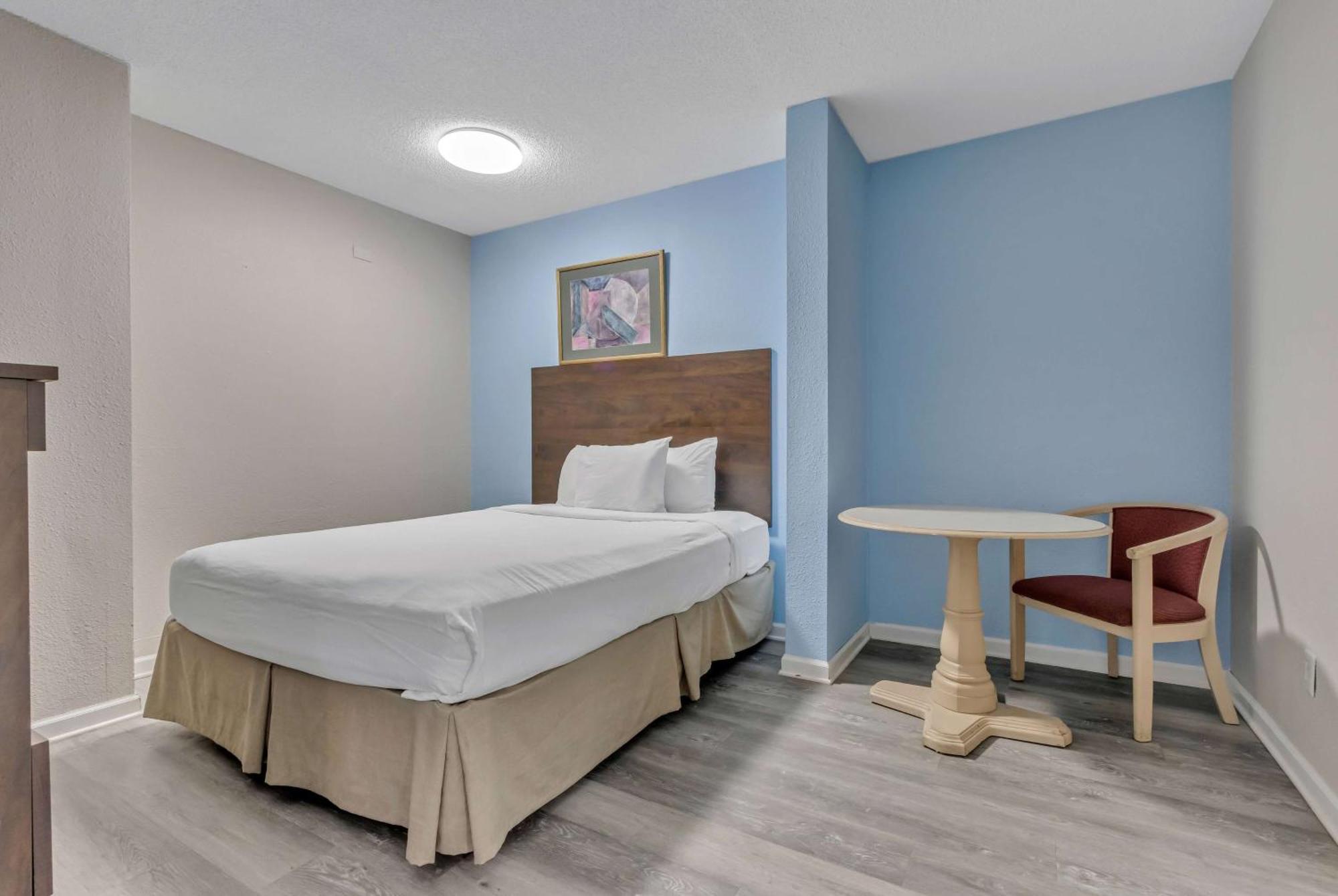 Baymont By Wyndham North Myrtle Hotel North Myrtle Beach
