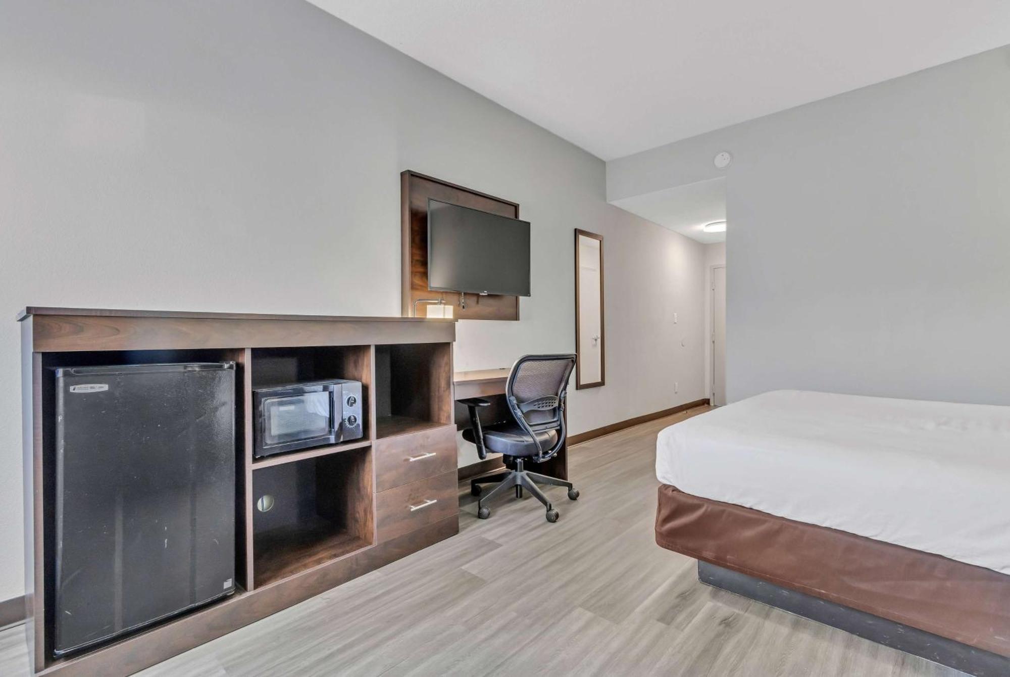 Baymont By Wyndham North Myrtle Hotel