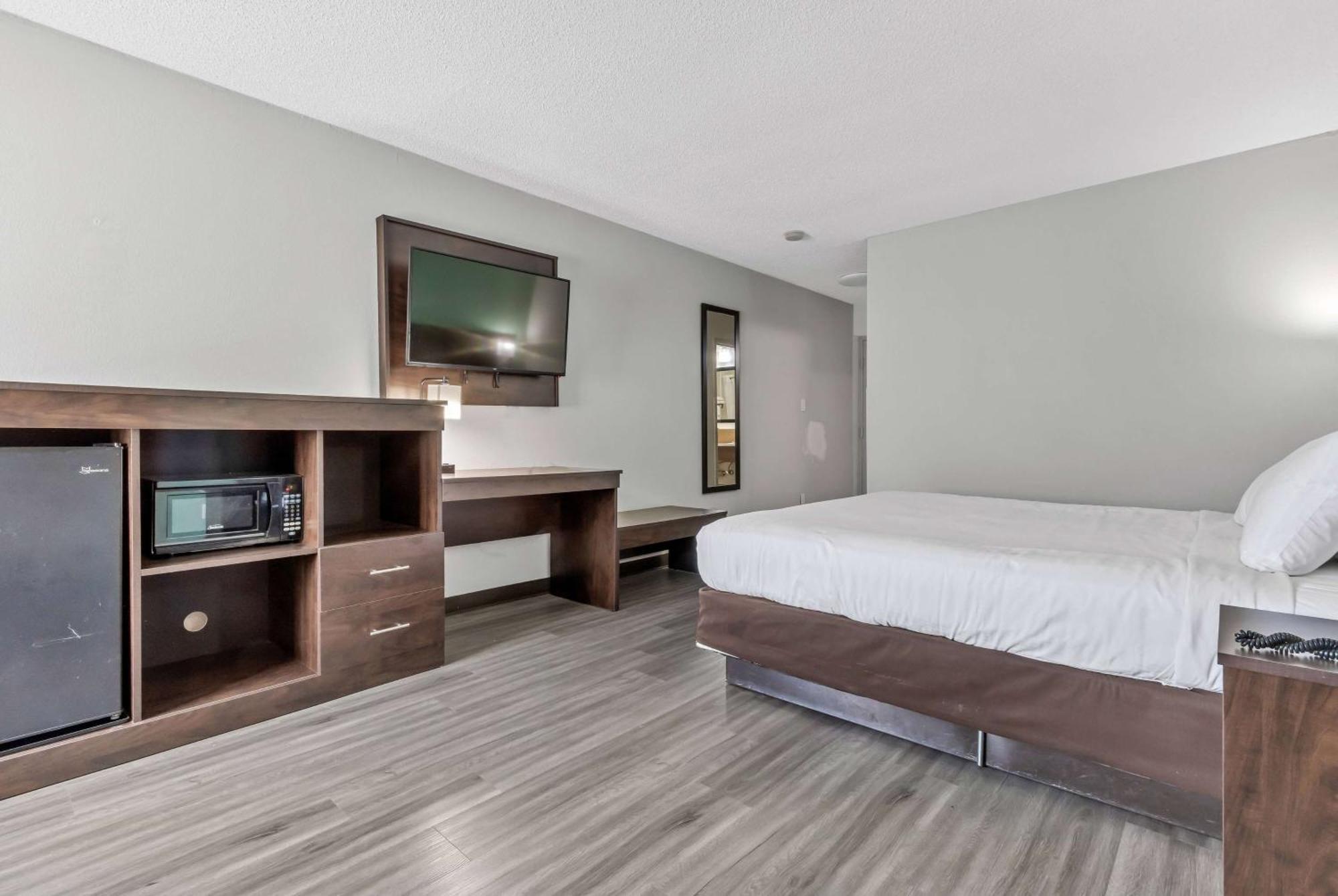 Baymont By Wyndham North Myrtle Hotel