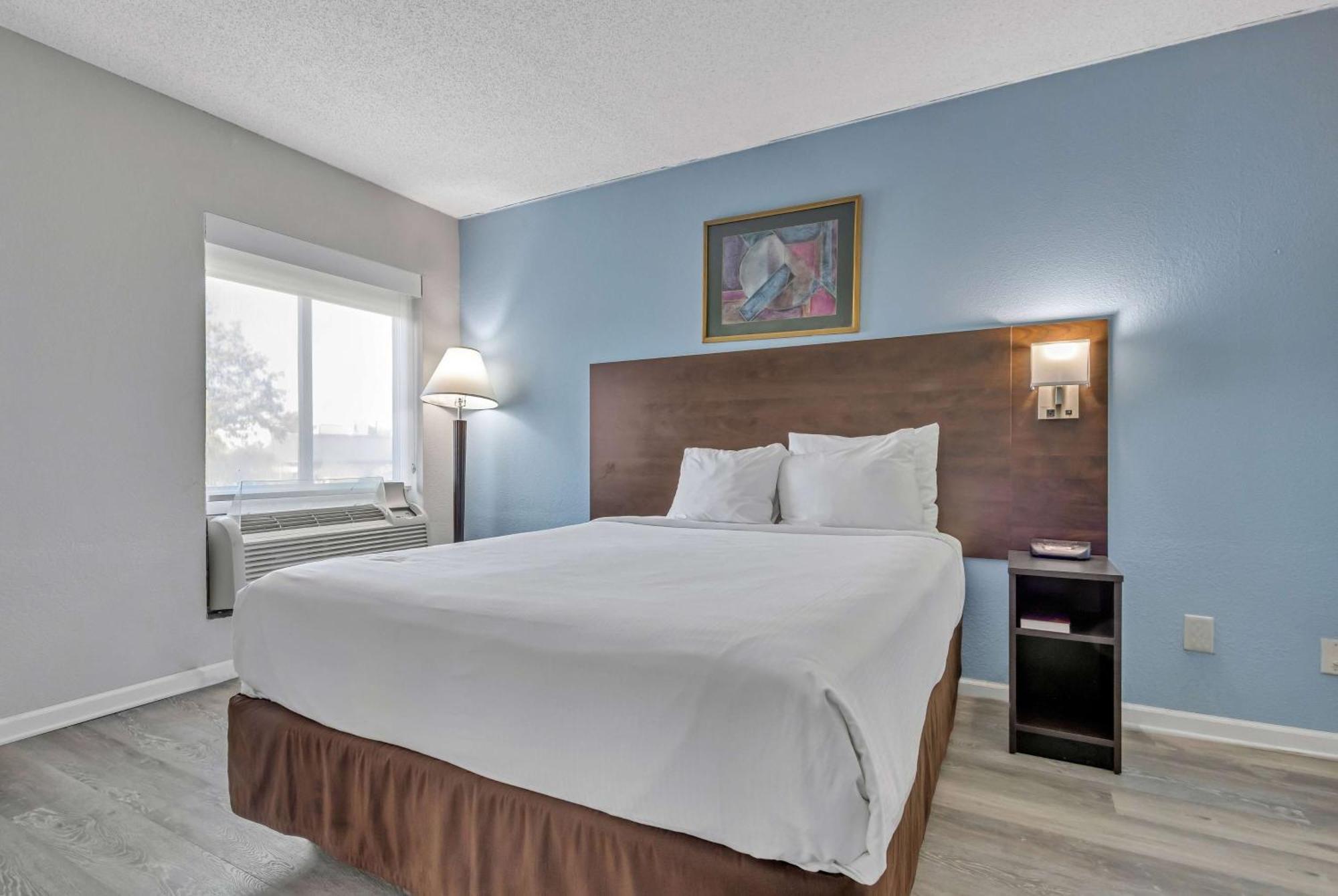 Baymont By Wyndham North Myrtle Hotel 2*