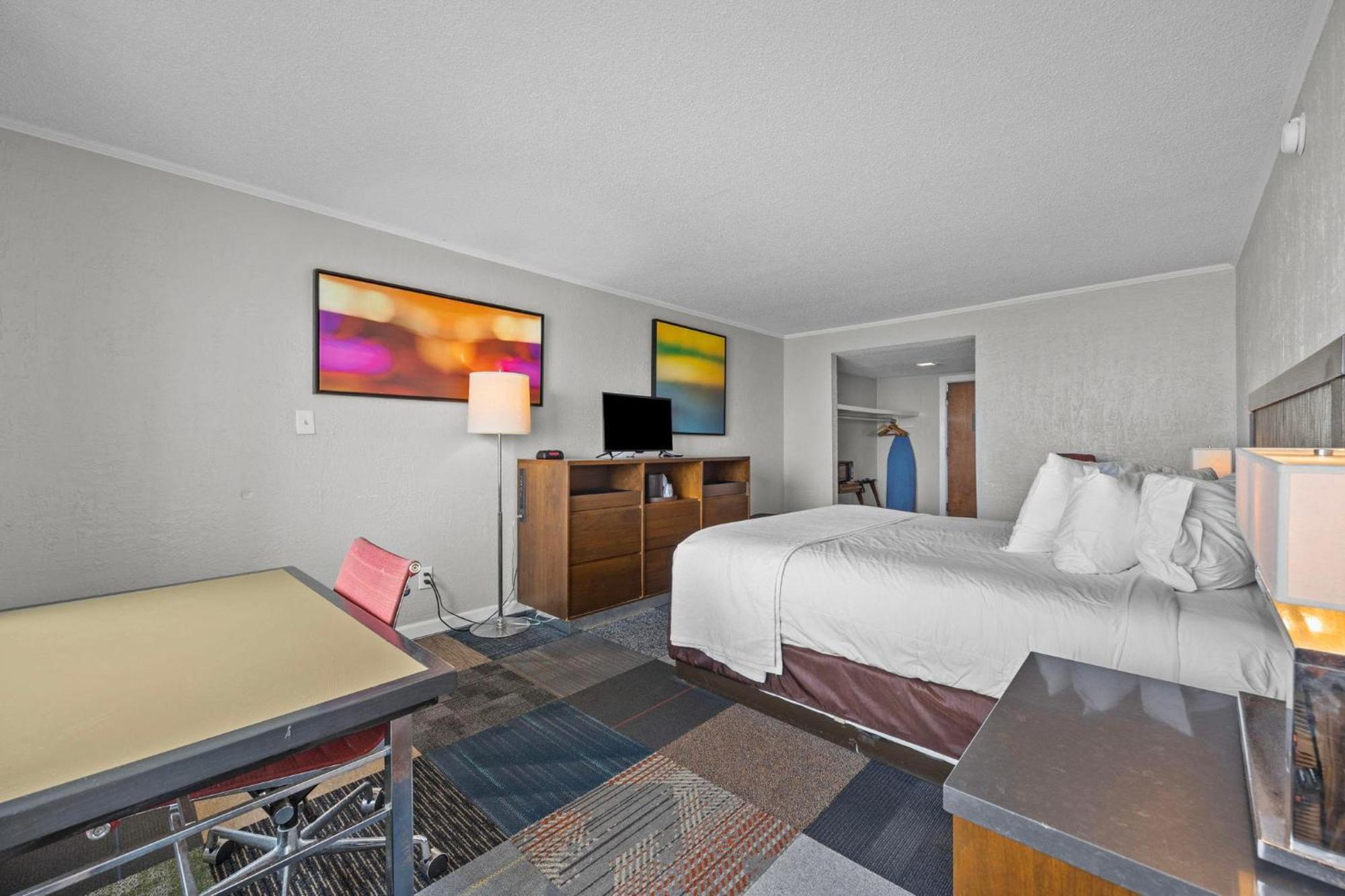 Oasis Motel 2*