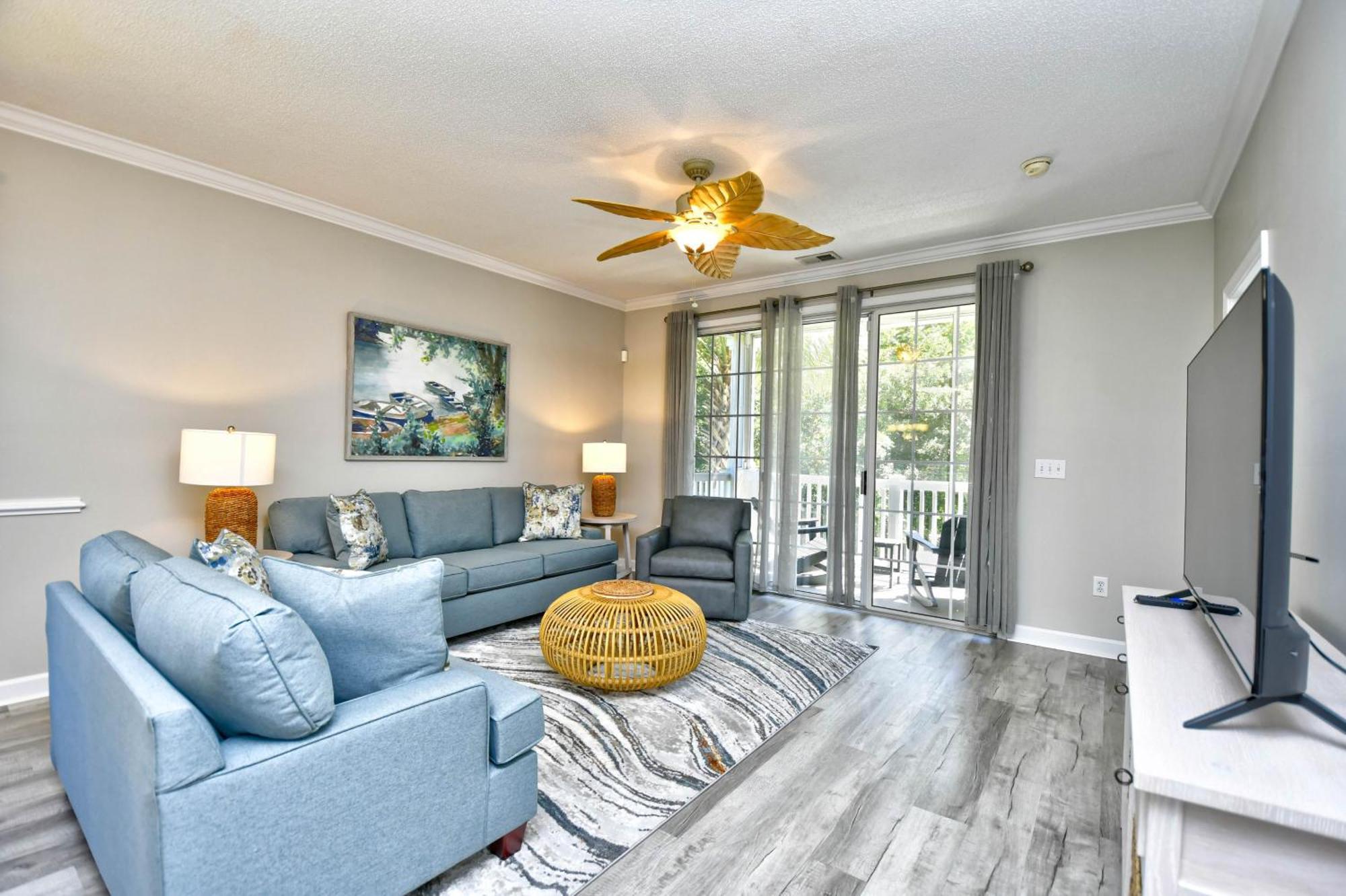Serene Getaway At Arbor Trace In Barefoot Resort, North Myrtle Apartment *