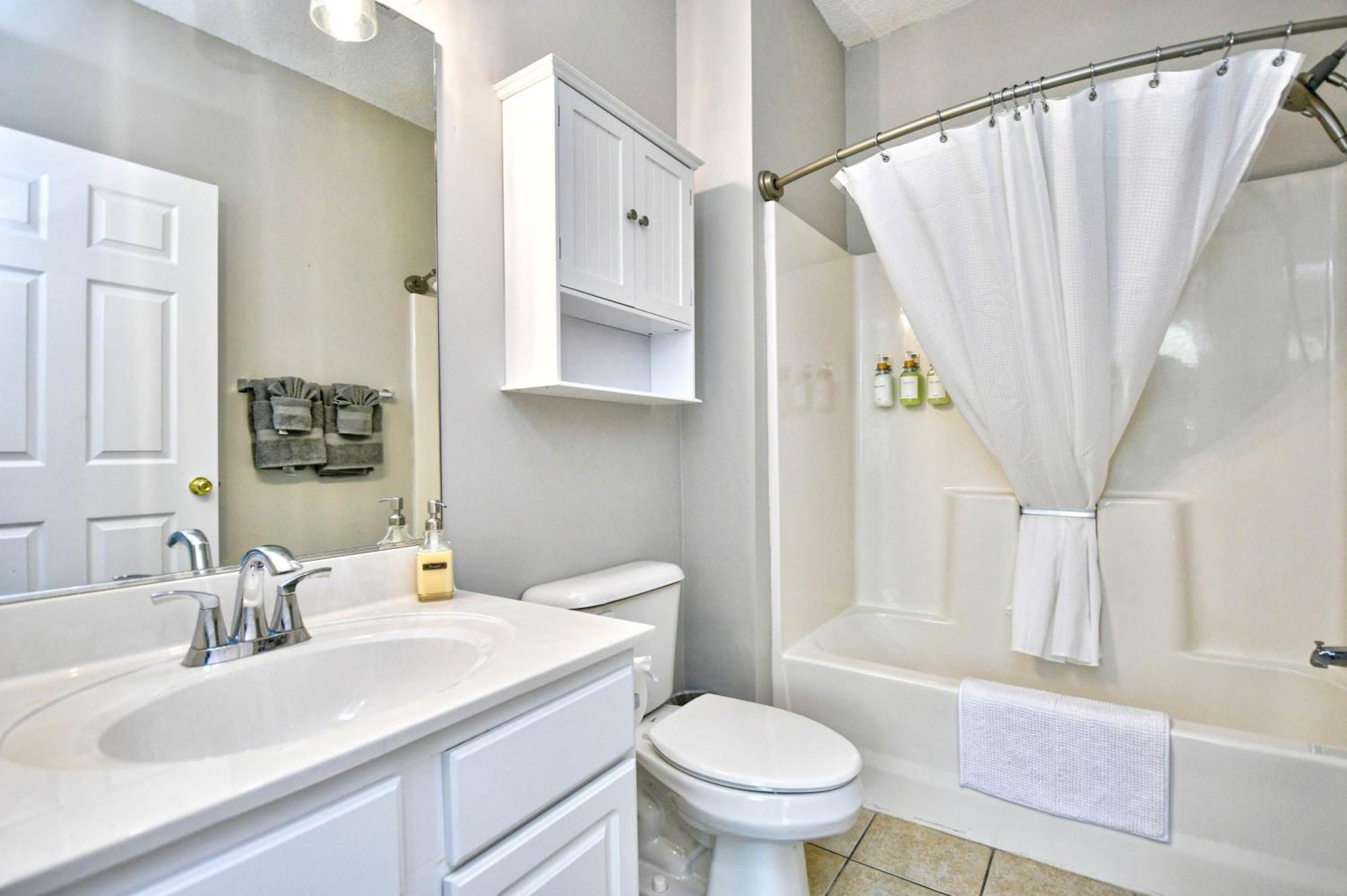 Serene Getaway At Arbor Trace In Barefoot Resort, North Myrtle Apartment