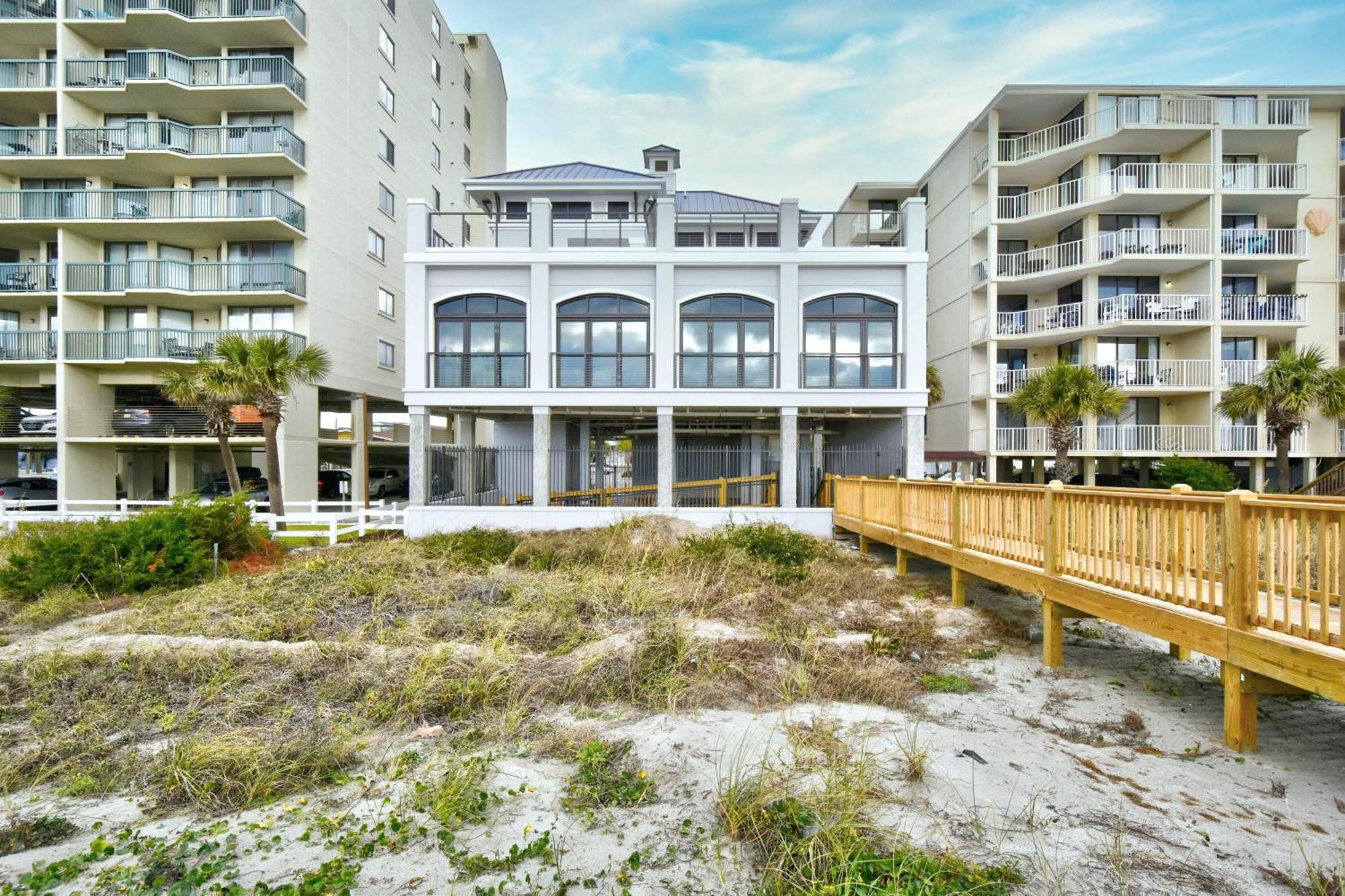 Serene Getaway At Arbor Trace In Barefoot Resort, North Myrtle *