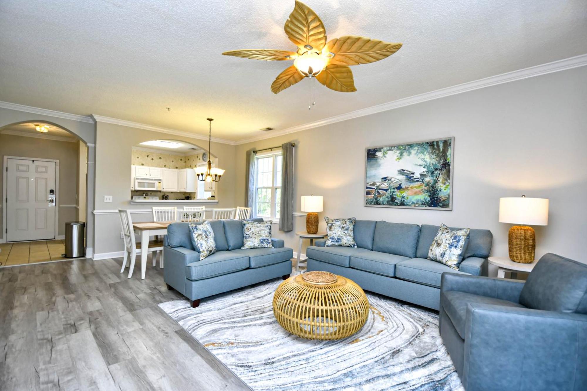 Apartment Serene Getaway At Arbor Trace In Barefoot Resort, North Myrtle *