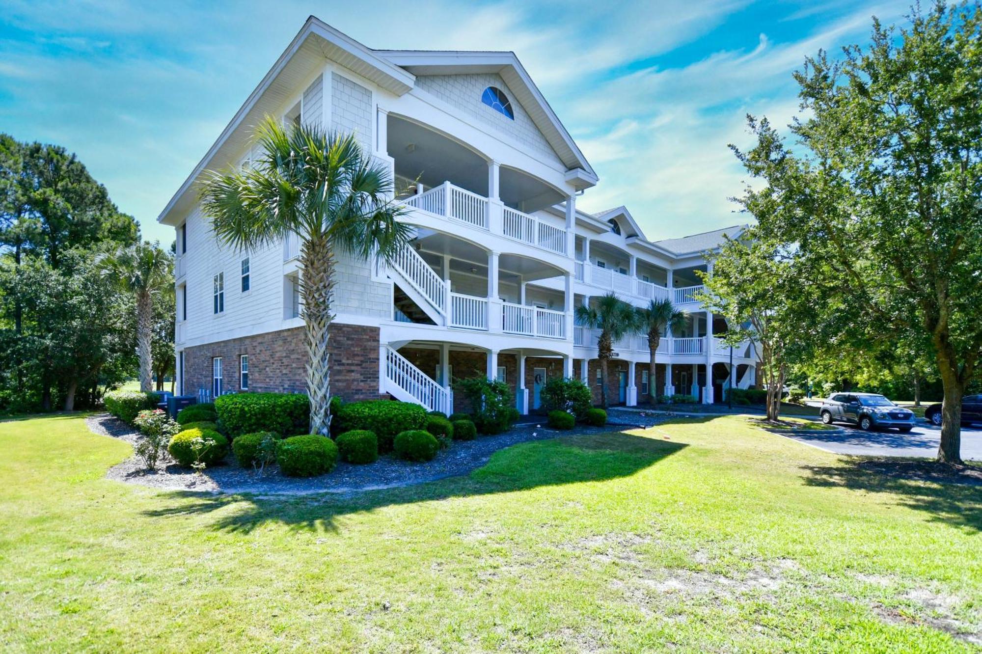 Apartment Serene Getaway At Arbor Trace In Barefoot Resort, North Myrtle *