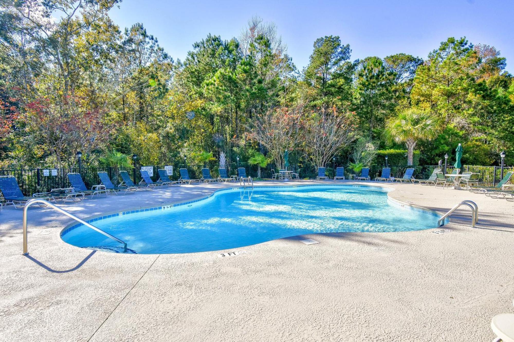 Apartment Serene Getaway At Arbor Trace In Barefoot Resort, North Myrtle
