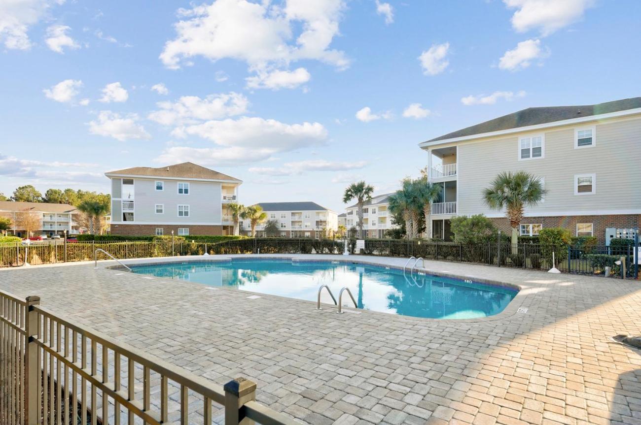Aparthotel Barefoot Landing North Myrtle Beach