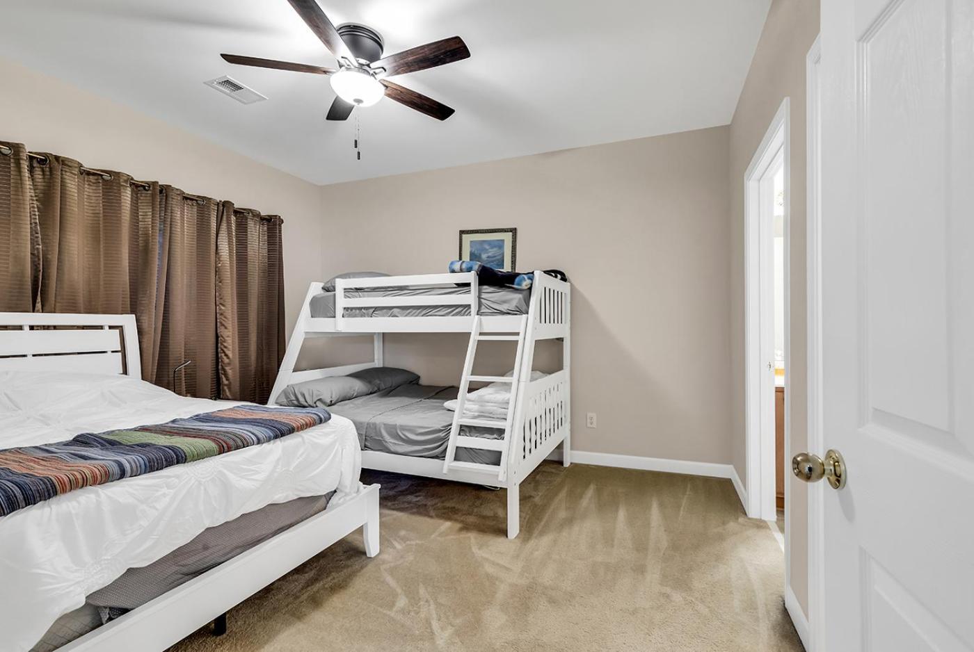 Barefoot Landing *
