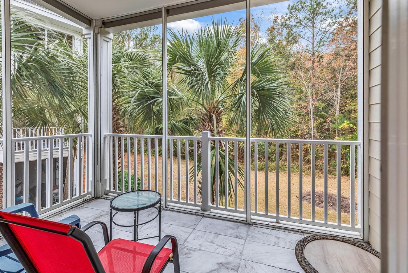 Barefoot Landing Aparthotel North Myrtle Beach