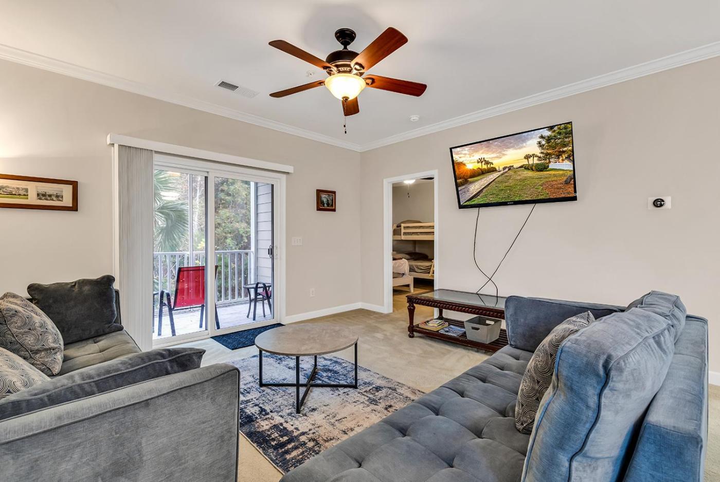 Barefoot Landing Aparthotel *