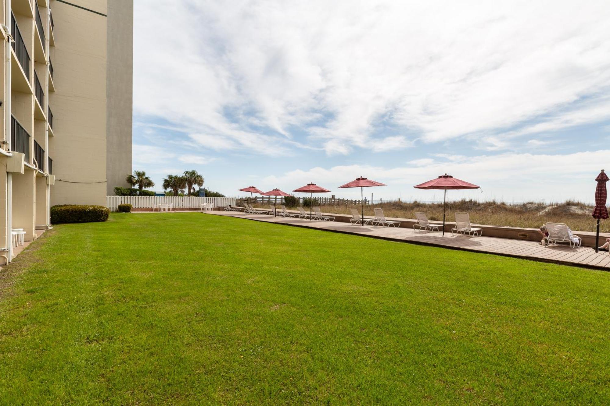 Hotel Peppertree By The Sea 3*