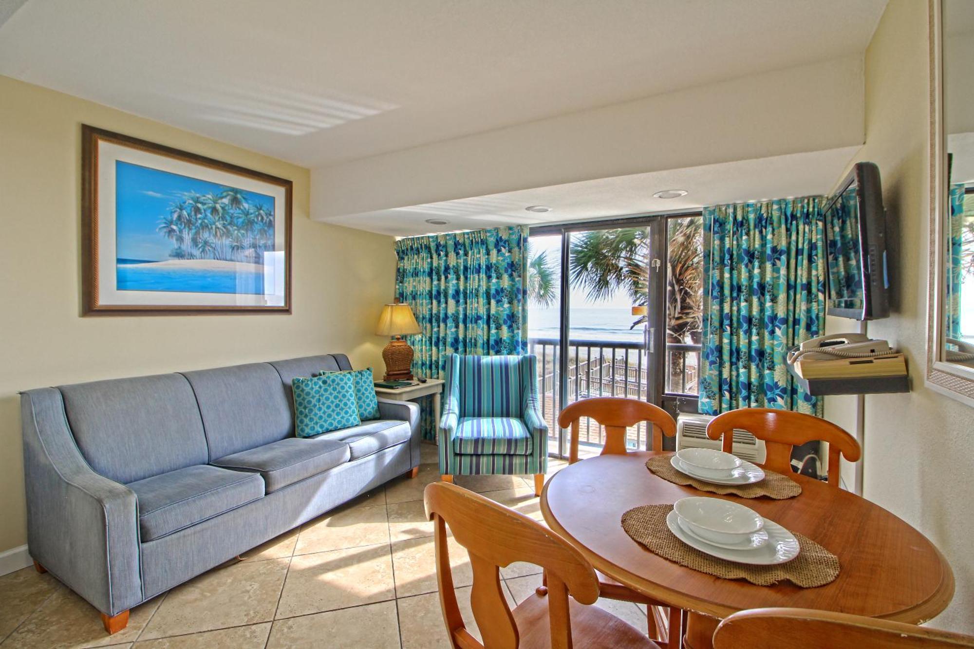 Hotel Peppertree By The Sea