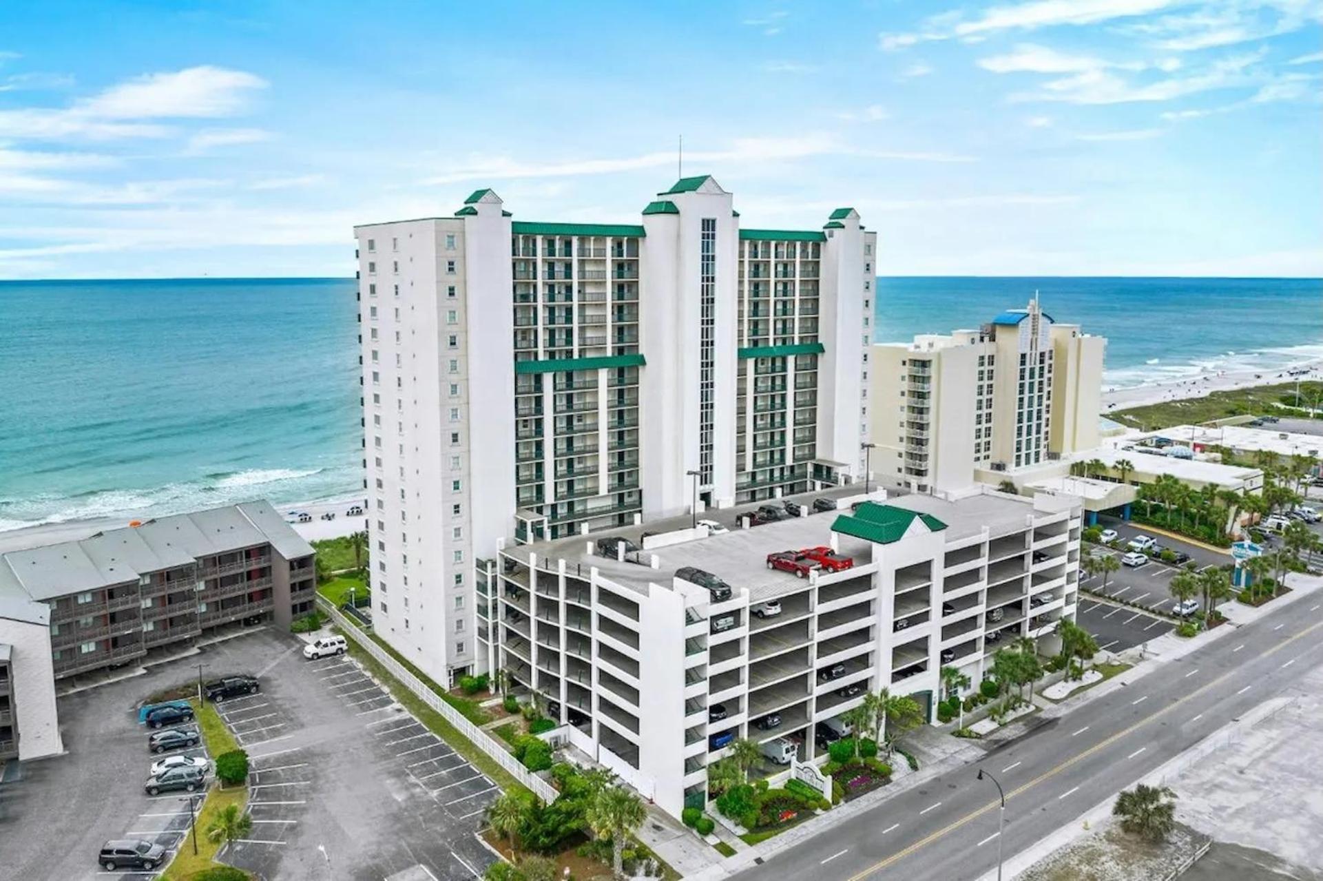 Picture Perfect 4-bedroom Oceanfront 