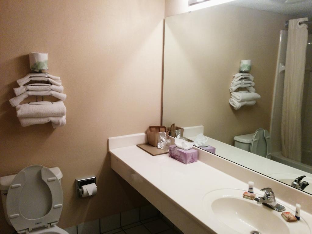 Comfort N Myrtle Barefoot Landing Inn