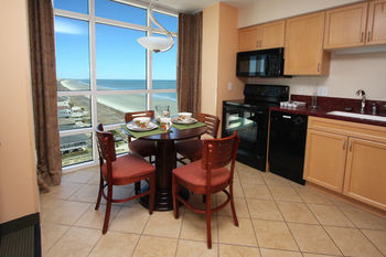 Hotel Units At By Elliott 3*
