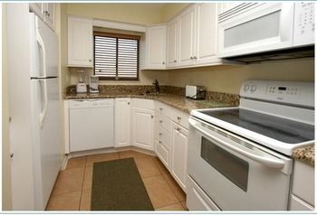 Units At Sea Winds By Elliott Hotel North Myrtle Beach