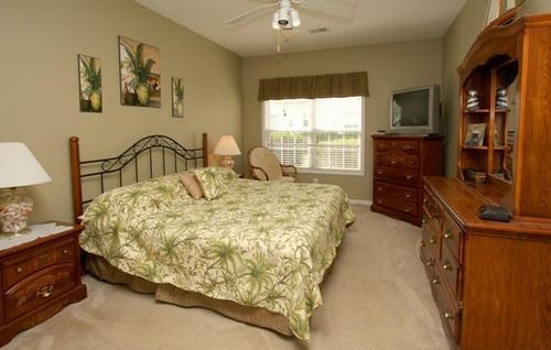 Units At Fairway Oaks By Elliott 3*