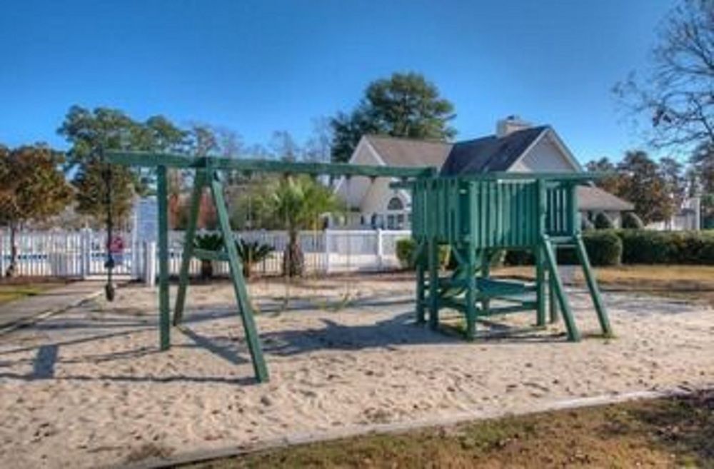Units At Fairway Oaks By Elliott 3* North Myrtle Beach