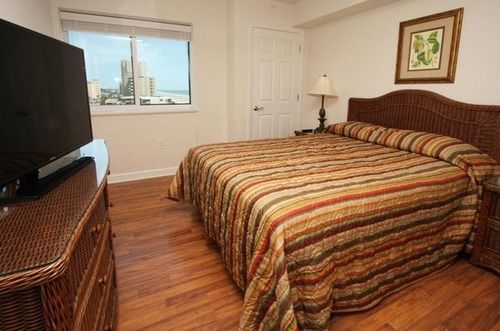 Units At Crescent Keyes By Elliott Hotel North Myrtle Beach