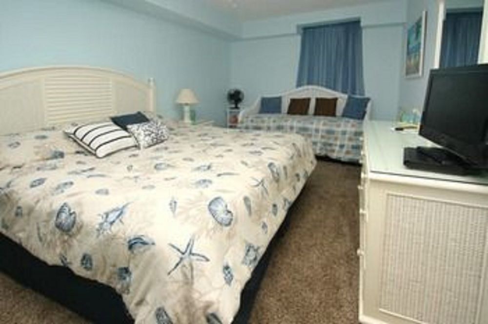 Hotel Units At Crescent Keyes By Elliott 3*