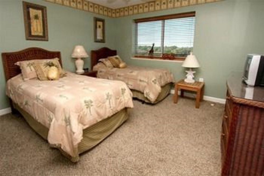 Hotel Units At Bluewater Keyes By Elliott 3*