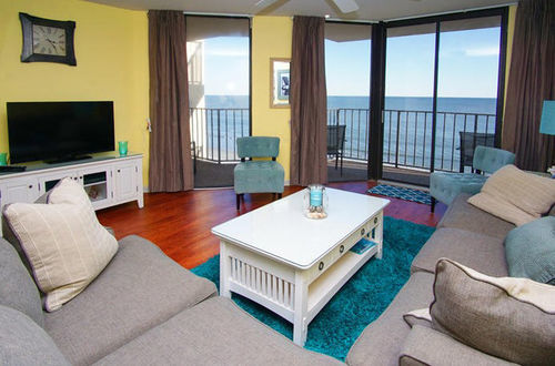 Hotel Units At Summit By Elliott Beach Rentals North Myrtle Beach