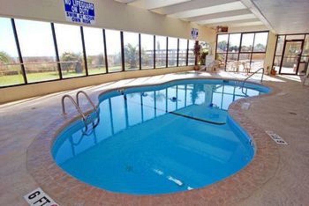 Units At Waterpointe I By Elliott Beach Rentals 3*
