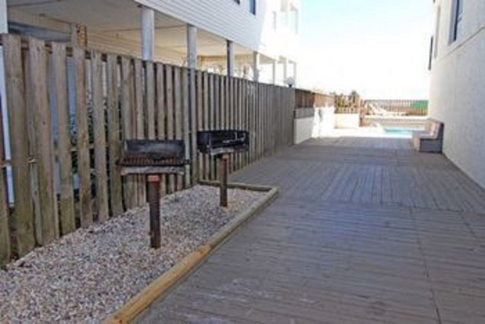 Hotel Units At Waterpointe I By Elliott Beach Rentals 3*